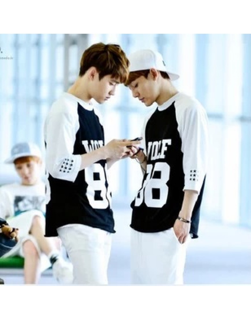 EXO  WOLF 88  缶バッチ Camiseta EXO WOLF 88